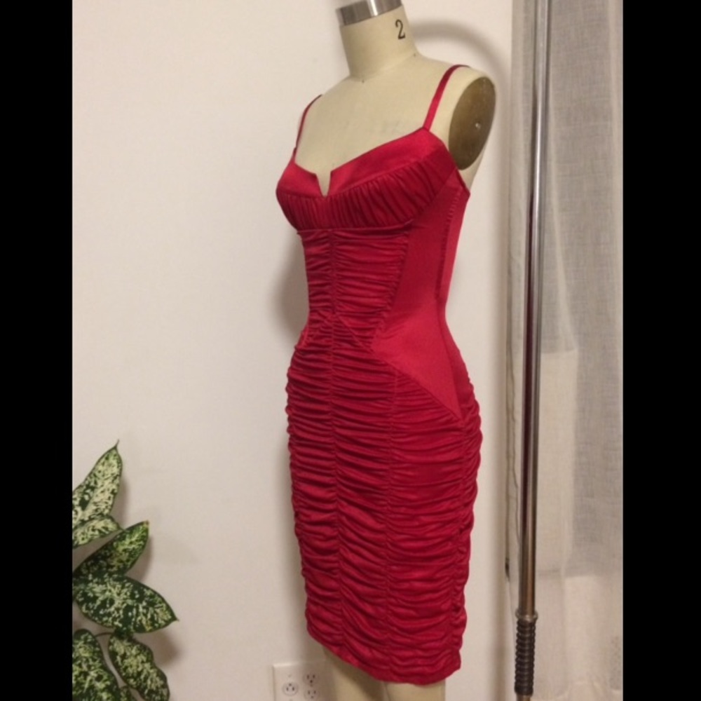 Sold ! ❌🚫BEBE Beautiful Red Dress size S ❤️